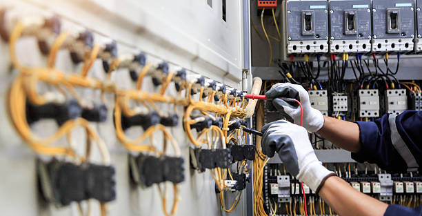 Professional Electrician technician working in Downers Grove, IL